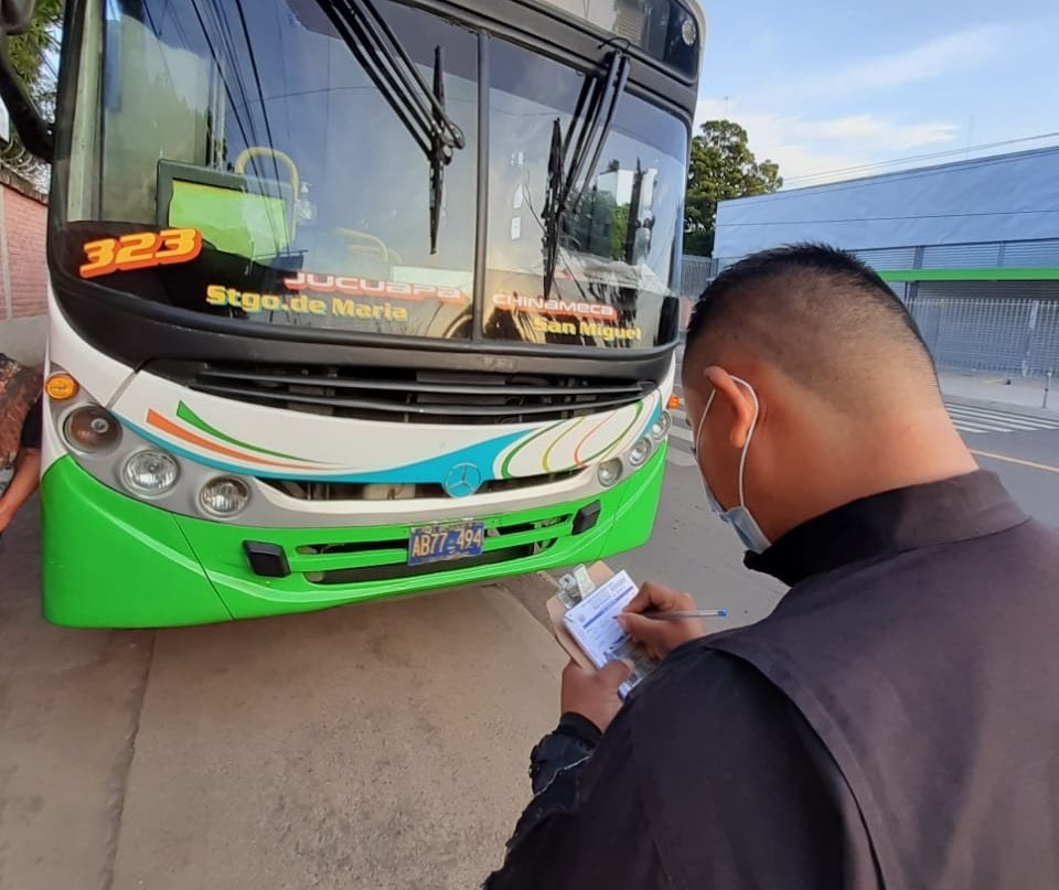 VMT sanciona a ruta de buses 323 por alza de precios en el cobro de la tarifa de los usuarios vmt-sanciona-a-ruta-de-buses-323-por-alza-de-precios-en-el-cobro-de-la-tarifa-delos-usuarios